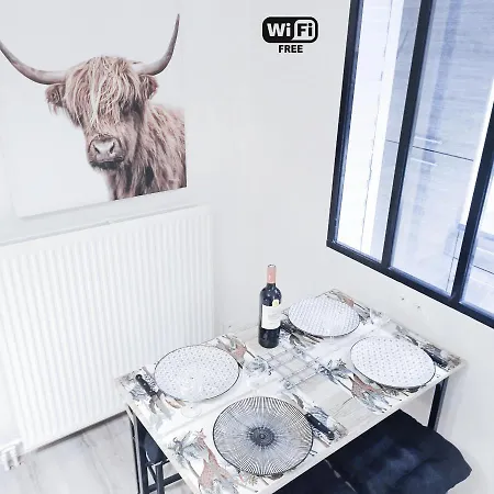 Detente & Jardin By Beds4wanderlust - T2 Avec Jardin - Gare Plaisir-grignon, Versailles 20km *